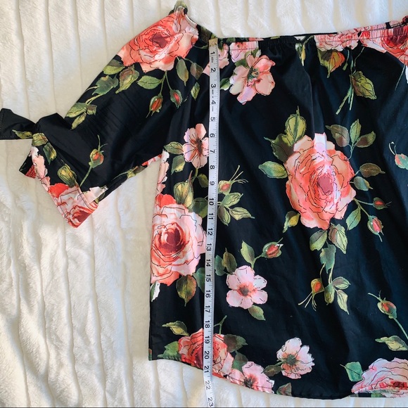 GS Love Plus Floral Off-the-Shoulder Top - Picture 2 of 7